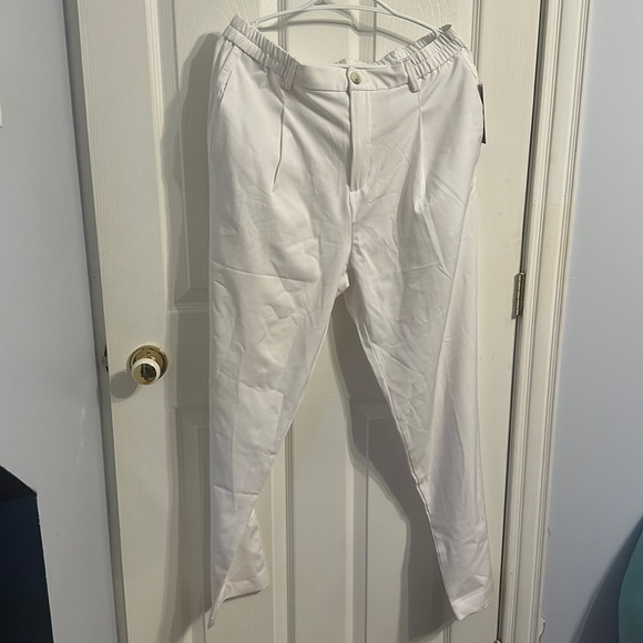 White pants - Picture 1 of 3
